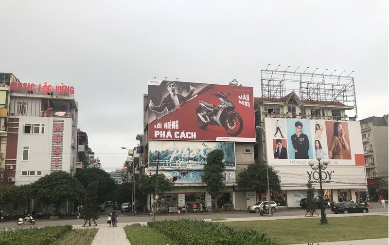 pano-quang-cao-10.jpg