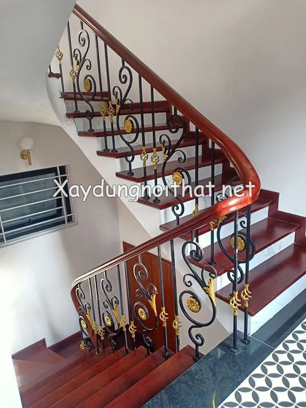 cau thang sat my thuat 3