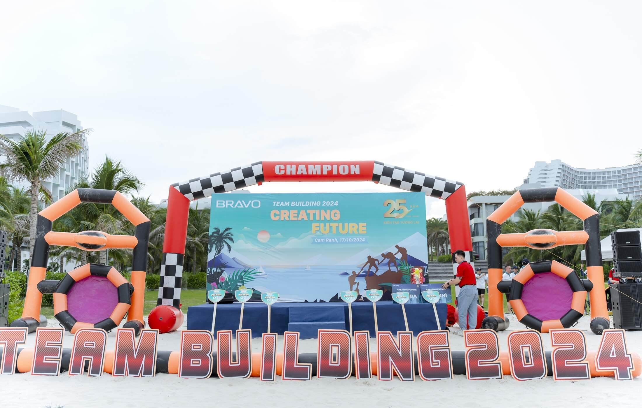 Teambuilding BRAVO 25 năm