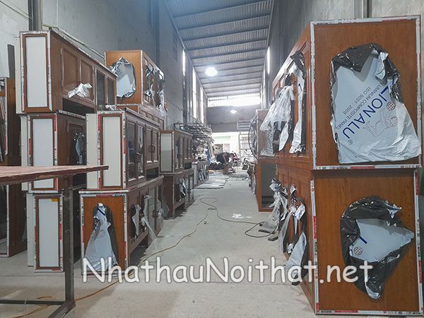 tu bep nhom kinh gia re 49