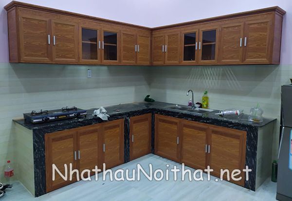 tu bep nhom kinh gia re 28