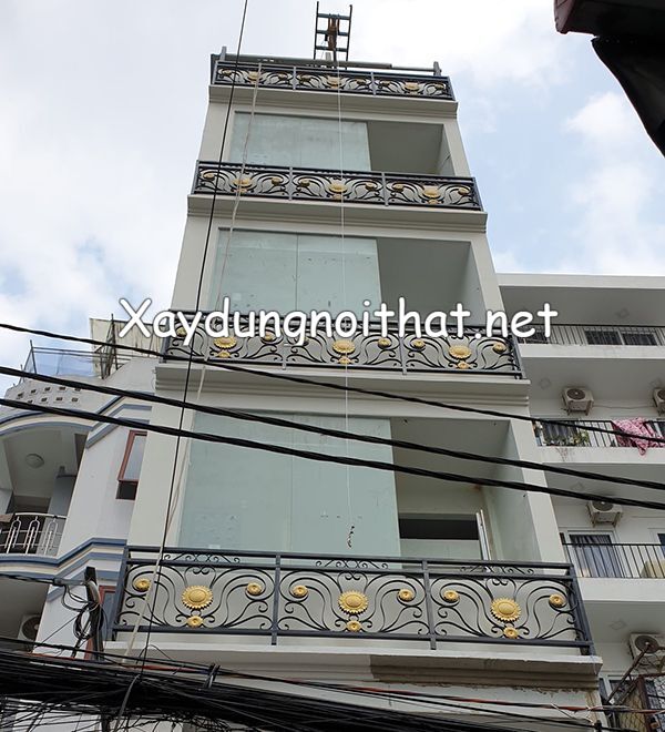 Mẫu lan can ban công sắt mỹ thuật đẹp