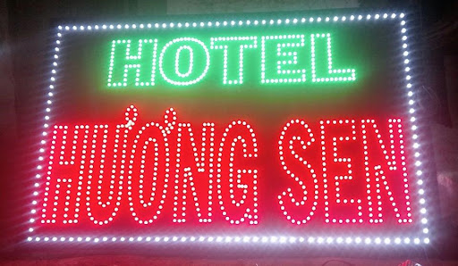 HOTTEL.jpg