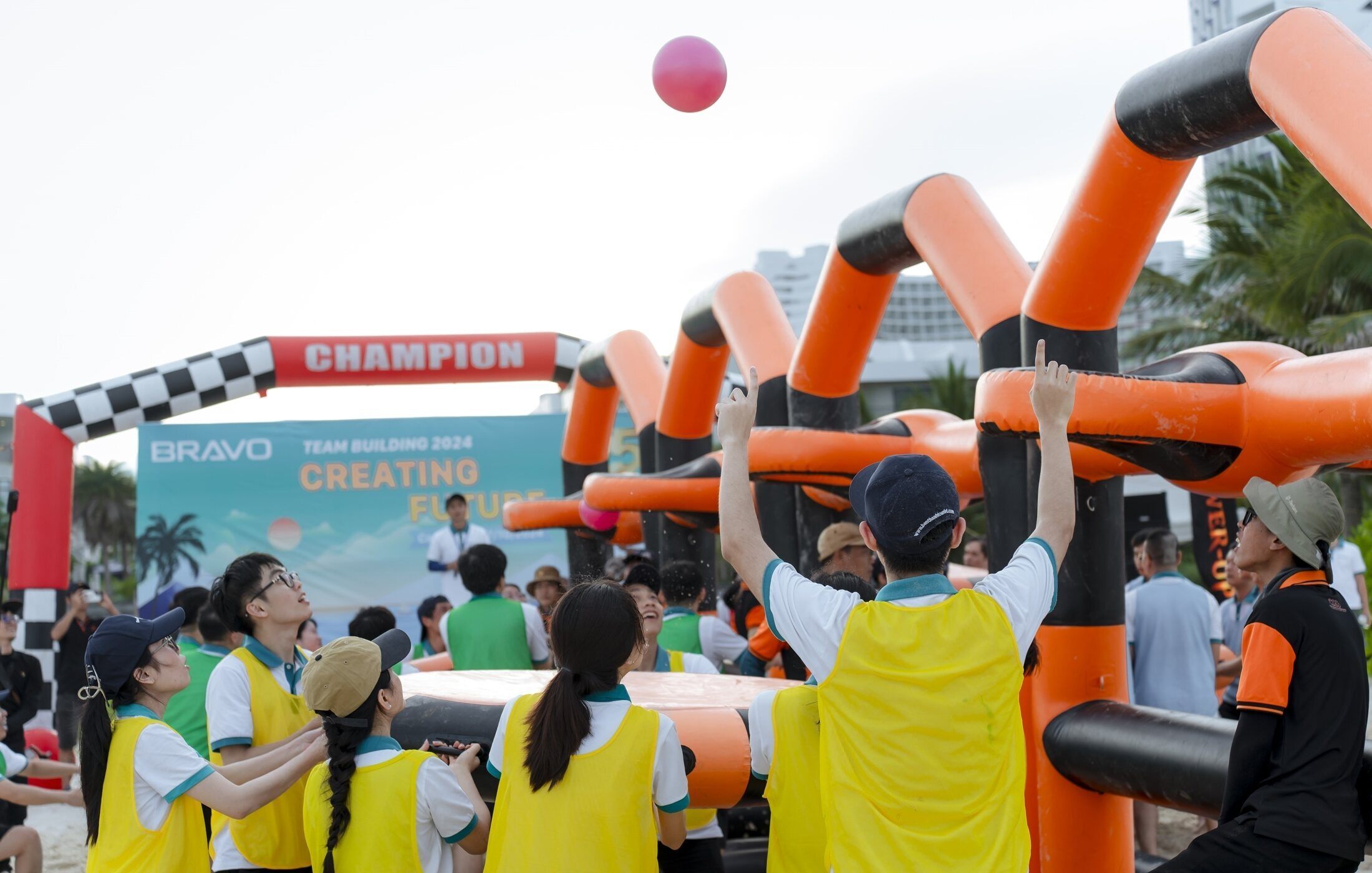 Thang10_31_teambuilding-bravo-25-nam-6.jpg