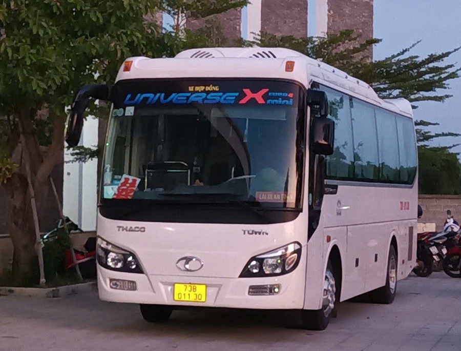 cho-thue-xe-35-cho-thaco-tai-quang-tri.jpg