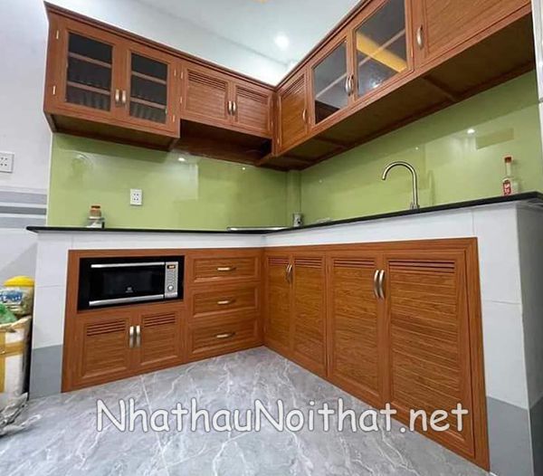 tu bep nhom kinh gia re 11