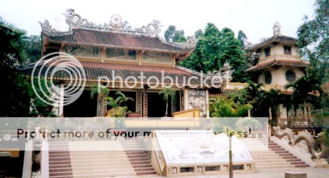 long_son_pagoda.jpg
